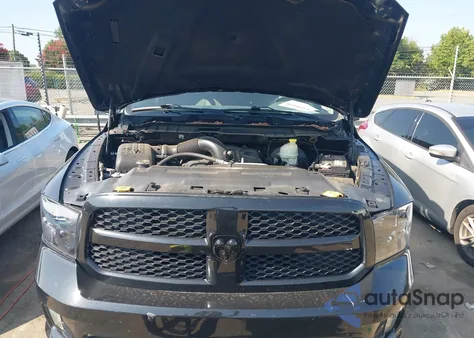 2016 Ram 1500 St z USA, uszkodzony, nr VIN 3C6RR6KT2GG168792